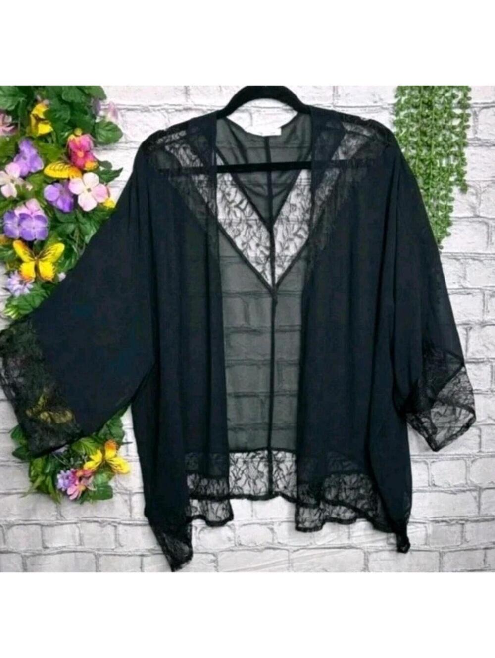 BCBGeneration Women's  XS/S Kimono Sheer Black With Lace Open Style #CB2